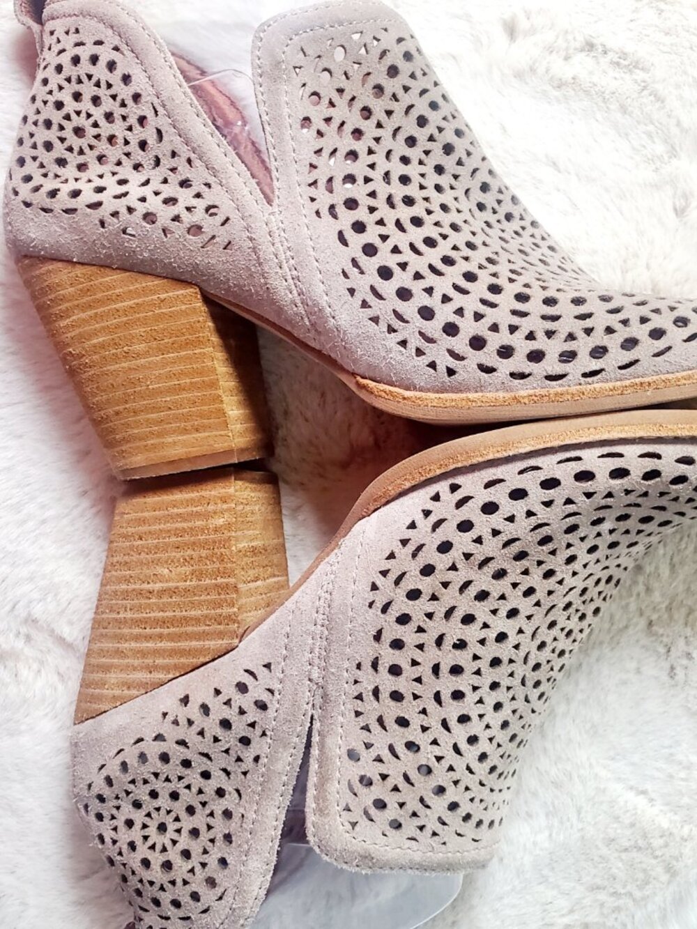 Jeffrey Campbell Perforated Suede Ankle Boots Tan Boho Western Coastal Cowgirl 9 - Picture 8 of 14